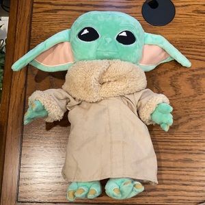 Stuffed Mandalorian baby yoda Grogu